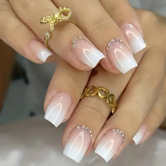 24 Pieces Fake Press On Nails - Picture 5 of 5